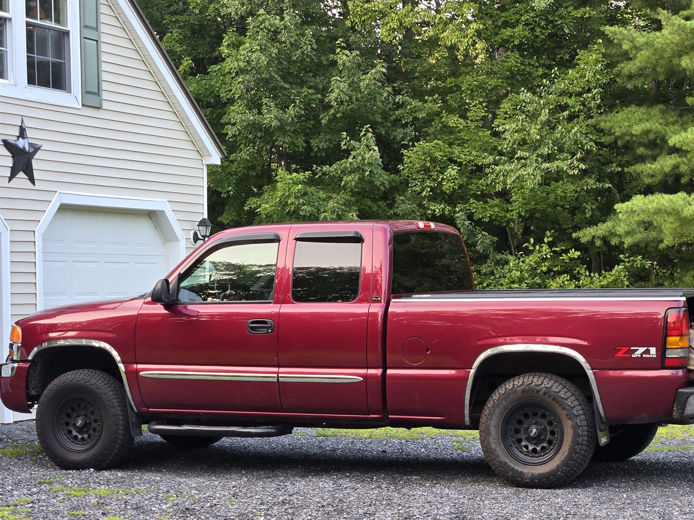 Brett's red 2004 GMC Sierra Z71